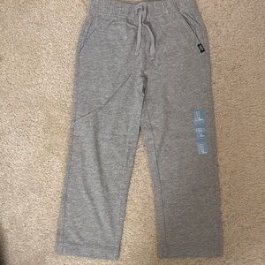 GAP Light Gray Kids Joggers brand new size 5